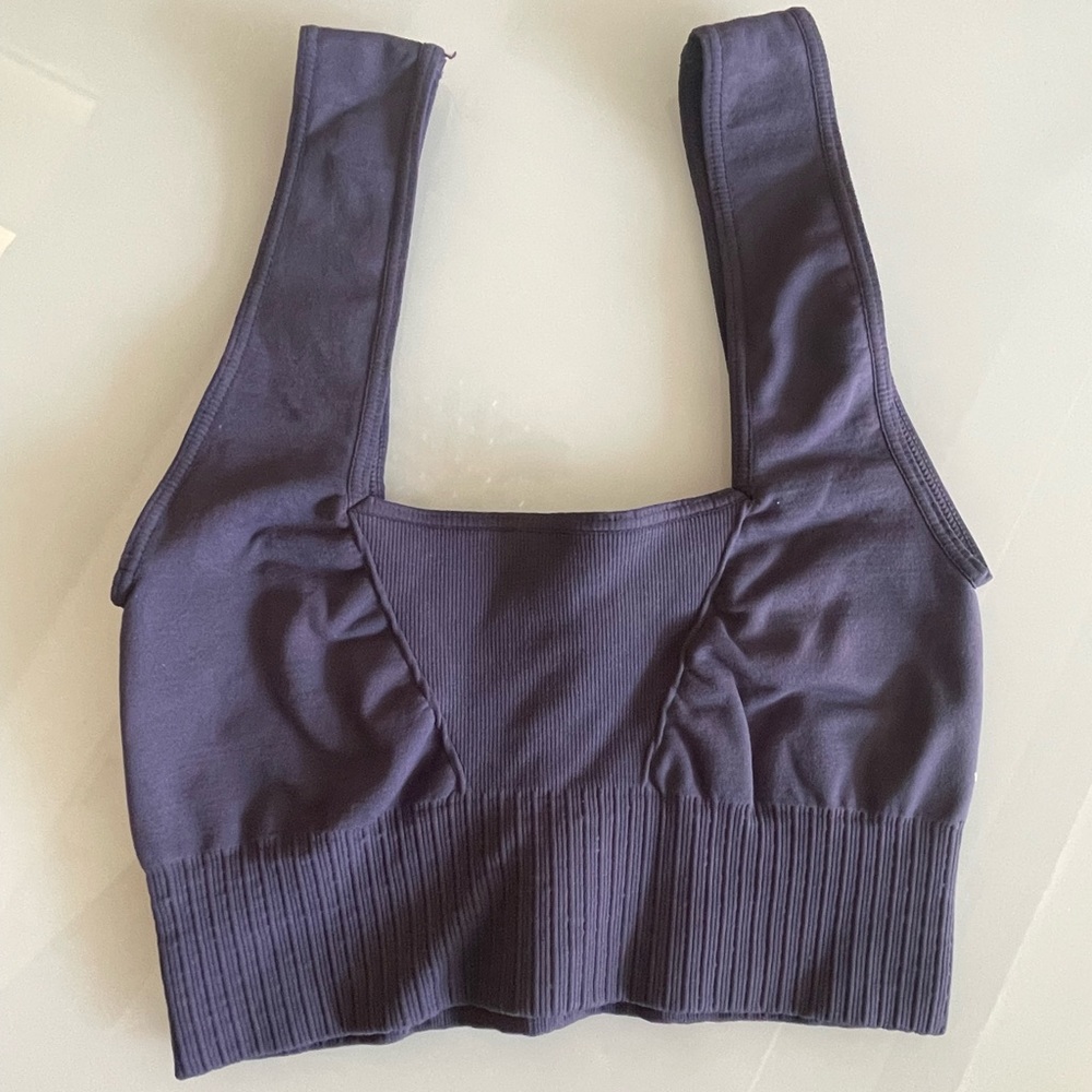 Good Karma Square-Neck Bra, seamless active bra